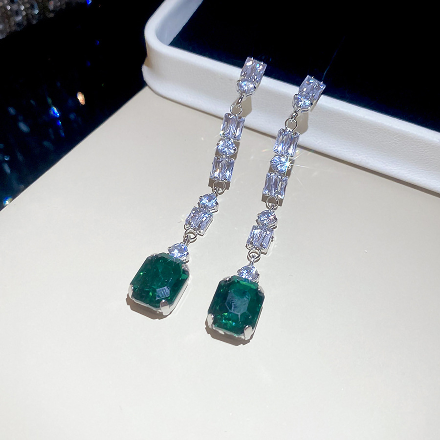 Зеленые квадратные серьги-подв – обзор и цена Women'S Green Formal Wear